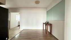 Blk 216 Jurong East Street 21 (Jurong East), HDB Executive #577147601